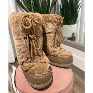 Snow boots